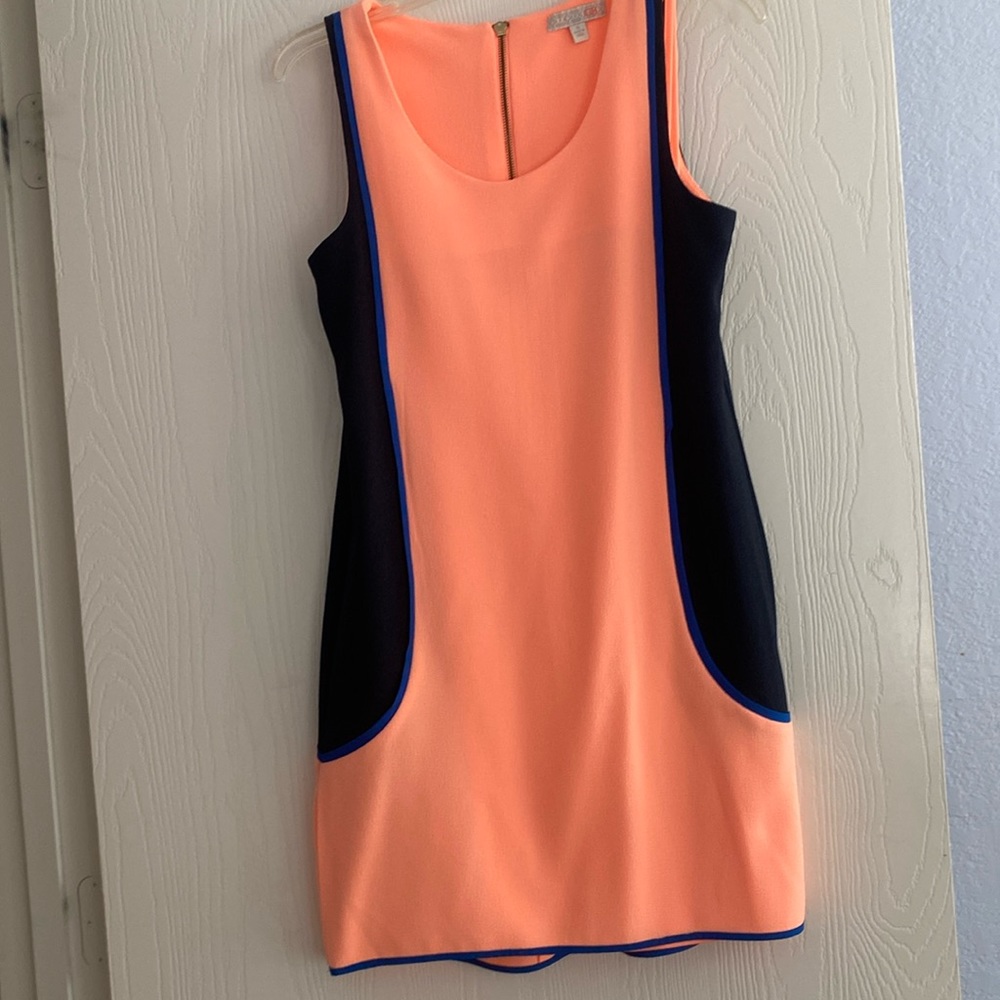 GB Dress. Brand NEW, never been worn. Size: S